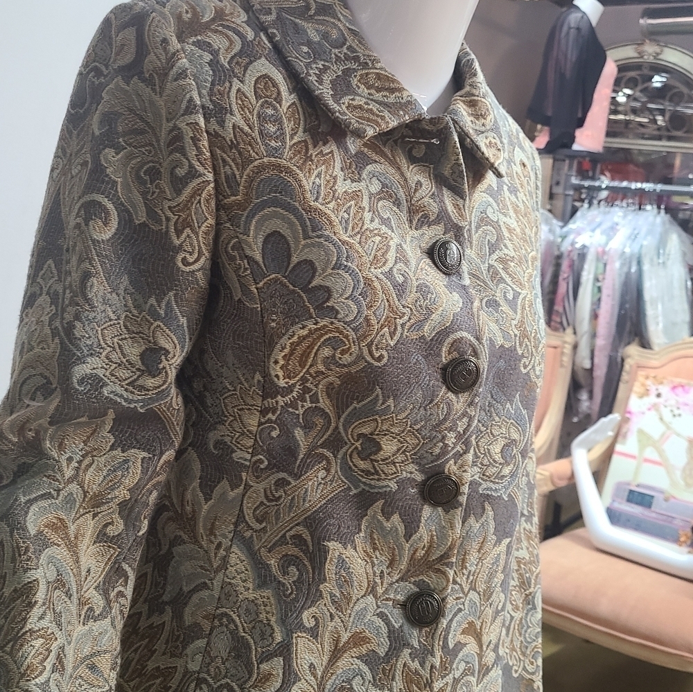 Focus 2000 Button Down - Picture 13 of 14